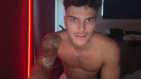 Snapshot of brooklyntay chatting on February 2, 7:51 am BrooklynTay online show from February 2, 7:51 am