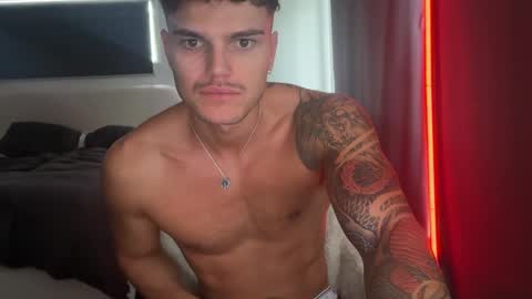 Snapshot of brooklyntay chatting on February 2, 11:36 pm BrooklynTay online show from February 2, 11:36 pm