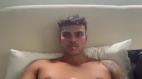 Snapshot of brooklyntay chatting on February 25, 1:15 am BrooklynTay online show from February 25, 1:15 am