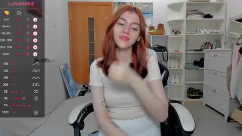 Snapshot of broosnica1 chatting on June 30, 6:14 am broosnica1 online show from June 30, 6:14 am