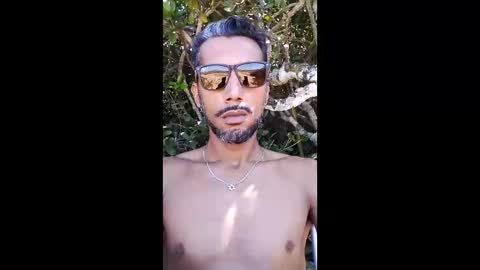 Snapshot of brow1704 chatting on June 7, 1:59 pm Moreno Lost online show from June 7, 1:59 pm