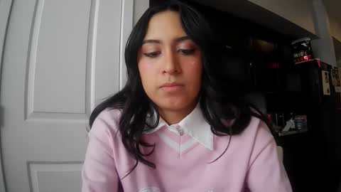 Snapshot of brownbunny212 chatting on May 3, 9:21 pm brownbunny212 online show from May 3, 9:21 pm