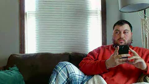 Snapshot of browncouchbear chatting on March 21, 3:48 pm browncouchbear online show from March 21, 3:48 pm