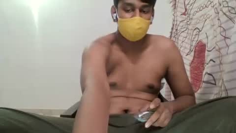 Snapshot of brownguy2505 chatting on December 21, 12:49 pm brownguy2505 online show from December 21, 12:49 pm