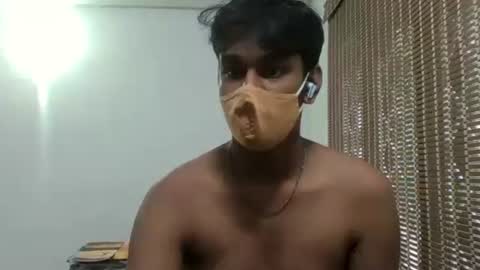 Snapshot of brownguy2505 chatting on December 25, 10:50 am brownguy2505 online show from December 25, 10:50 am