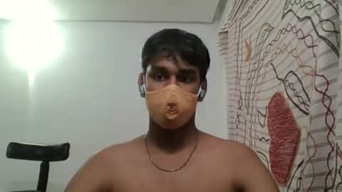 Snapshot of brownguy2505 chatting on December 25, 5:26 pm brownguy2505 online show from December 25, 5:26 pm