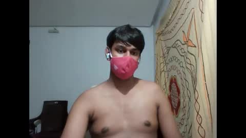 Snapshot of brownguy2505 chatting on January 18, 7:15 pm brownguy2505 online show from January 18, 7:15 pm