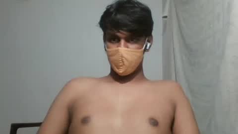 Snapshot of brownguy2505 chatting on January 29, 5:24 pm brownguy2505 online show from January 29, 5:24 pm