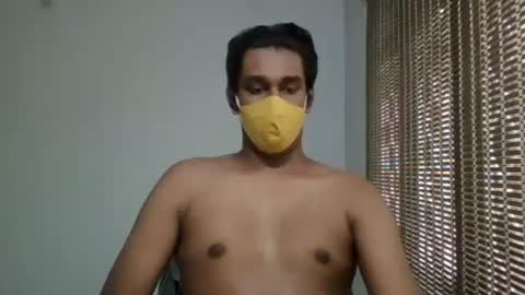 Snapshot of brownguy2505 chatting on February 23, 10:49 am brownguy2505 online show from February 23, 10:49 am