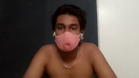 Snapshot of brownguy2505 chatting on March 9, 7:48 pm brownguy2505 online show from March 9, 7:48 pm