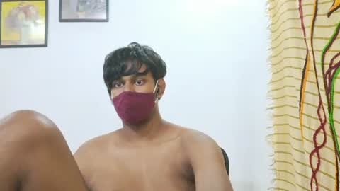 Snapshot of brownguy2505 chatting on September 18, 9:39 pm brownguy2505 online show from September 18, 9:39 pm