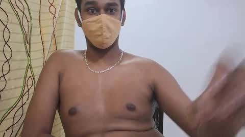 Snapshot of brownguy2505 chatting on November 30, 8:46 pm brownguy2505 online show from November 30, 8:46 pm