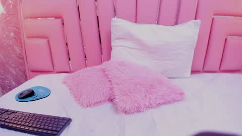 Snapshot of brownie_delicious chatting on January 27, 9:00 pm Sara online show from January 27, 9:00 pm