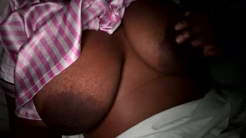 Snapshot of brownkitty23 chatting on July 13, 12:46 am brownkitty23 online show from July 13, 12:46 am