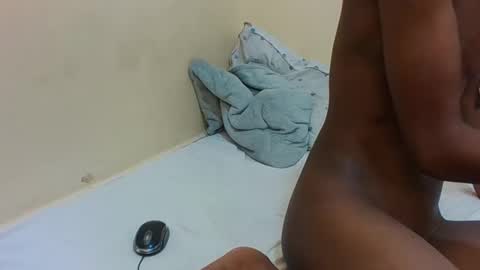 Snapshot of brownminaj_ chatting on February 21, 6:31 pm brownminaj_ online show from February 21, 6:31 pm