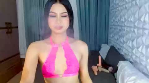 Snapshot of brownsausageroberta chatting on February 3, 10:14 am Roberta  GODDESS OF PLEASURE AND SEXUALDESIRE   online show from February 3, 10:14 am