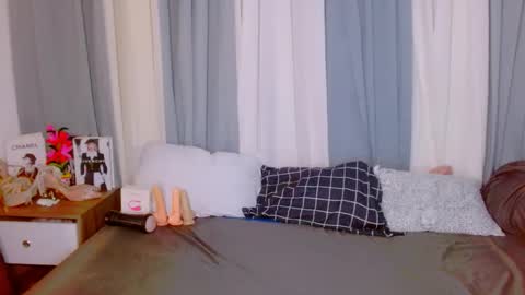 Snapshot of brownsausageroberta chatting on September 17, 7:54 am Roberta  GODDESS OF PLEASURE AND SEXUALDESIRE   online show from September 17, 7:54 am