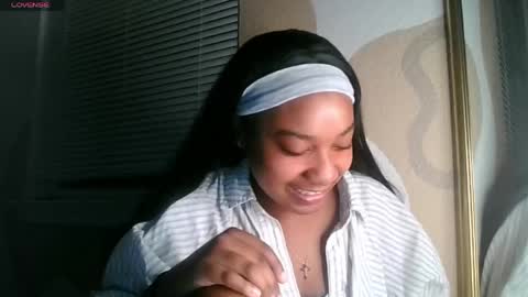 Snapshot of brownsugarcutie3 chatting on May 7, 1:44 am Brownsuagrcutie online show from May 7, 1:44 am