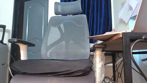 Snapshot of brownuncut3019 chatting on March 18, 5:49 pm brownuncut3019 online show from March 18, 5:49 pm