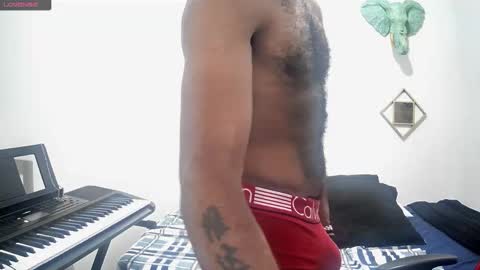 bruce_1111 online show from October 29, 9:38 pm