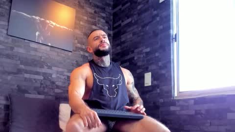 Snapshot of brucedallas chatting on September 21, 5:03 pm brucedallas online show from September 21, 5:03 pm