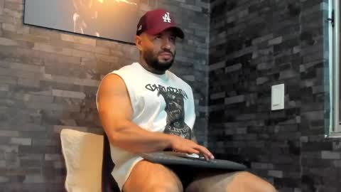Snapshot of brucedallas chatting on May 15, 11:12 pm brucedallas online show from May 15, 11:12 pm