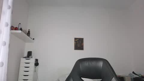 Bruce online show from February 21, 7:31 am