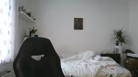 Bruce online show from April 29, 6:25 pm