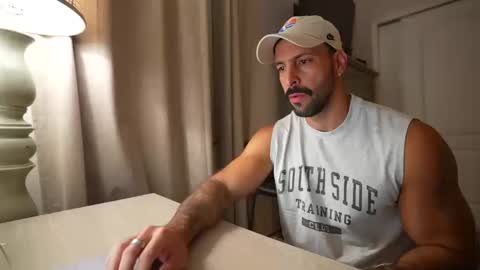 Snapshot of brucestryker chatting on October 14, 4:02 am onlyfans BRUCESTRYKER online show from October 14, 4:02 am