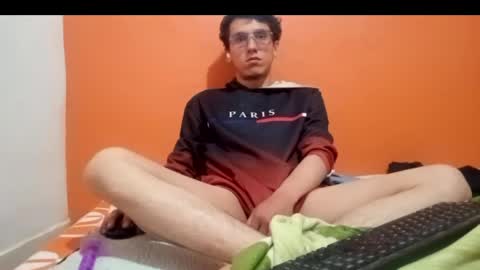 brucew37 online show from March 30, 4:24 am