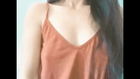 Snapshot of brunela chatting on April 9, 9:04 am brunela online show from April 9, 9:04 am