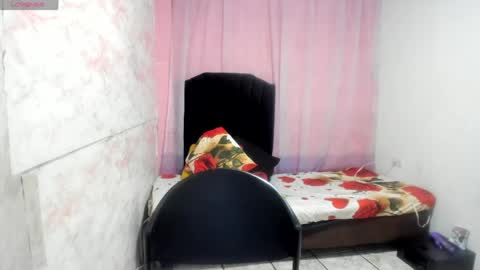 Snapshot of brunette_sasha chatting on June 1, 12:07 pm Sasha Brunette online show from June 1, 12:07 pm