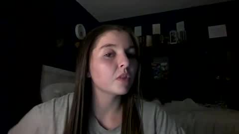 Snapshot of brunettebaby040 chatting on October 9, 3:04 am brunettebaby040 online show from October 9, 3:04 am