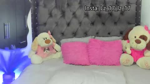 Snapshot of brunettesexy36578 chatting on October 17, 10:01 pm lizathomson online show from October 17, 10:01 pm