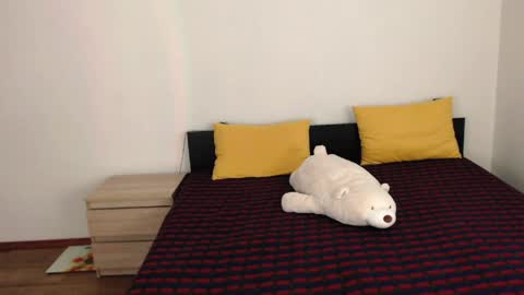 Ellis online show from April 8, 6:35 am