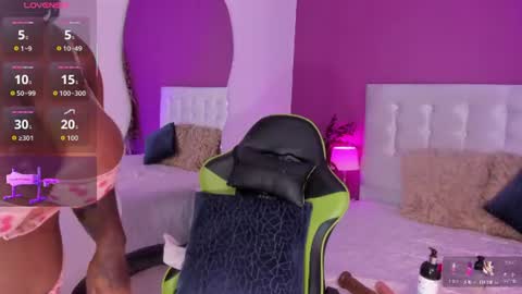 Snapshot of brunna_brownn chatting on July 17, 10:47 pm Brunna online show from July 17, 10:47 pm
