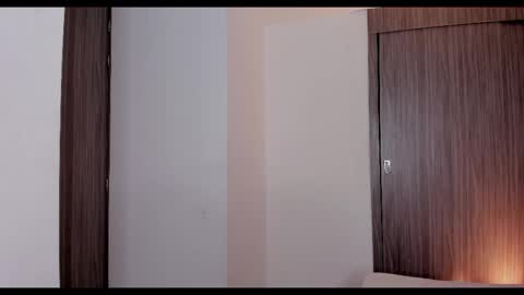 Snapshot of brunnahart chatting on October 6, 6:11 am online show from October 6, 6:11 am