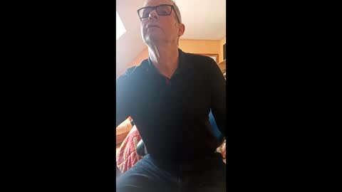 Snapshot of bruno5629 chatting on May 10, 12:32 pm bruno5629 online show from May 10, 12:32 pm