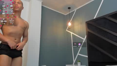 Snapshot of bruno_cavalli chatting on February 25, 5:15 pm BRUNNO online show from February 25, 5:15 pm