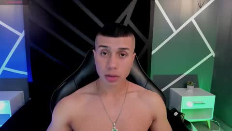 Snapshot of bruno_cavalli chatting on January 17, 5:16 pm BRUNNO online show from January 17, 5:16 pm