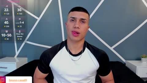 Snapshot of bruno_cavalli chatting on February 23, 5:43 pm BRUNNO online show from February 23, 5:43 pm