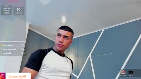 Snapshot of bruno_cavalli chatting on February 24, 5:22 pm BRUNNO online show from February 24, 5:22 pm