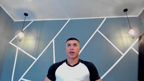 Snapshot of bruno_cavalli chatting on February 28, 5:25 pm BRUNNO online show from February 28, 5:25 pm