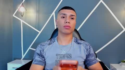 Snapshot of bruno_cavalli chatting on April 12, 1:27 pm BRUNNO online show from April 12, 1:27 pm