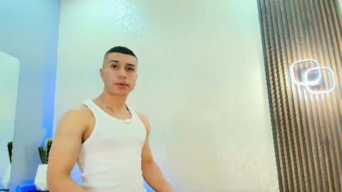 Snapshot of bruno_cavalli chatting on July 4, 5:41 pm BRUNNO online show from July 4, 5:41 pm