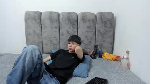 Bruno Cruz online show from April 19, 2:33 am