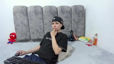 Snapshot of bruno_cruz chatting on June 16, 2:03 am Bruno Cruz online show from June 16, 2:03 am