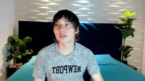 Snapshot of brunodeluca_ chatting on May 9, 7:08 pm Bruno online show from May 9, 7:08 pm