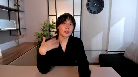 Snapshot of brunodeluca_ chatting on May 17, 8:16 pm Bruno online show from May 17, 8:16 pm