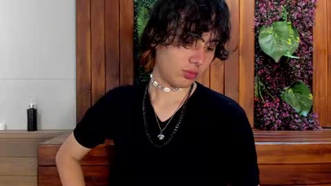 Snapshot of brunodeluca_ chatting on June 27, 6:35 pm Bruno online show from June 27, 6:35 pm